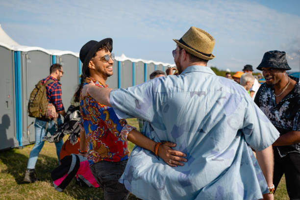 Best Porta potty delivery and setup  in Benbrook, TX