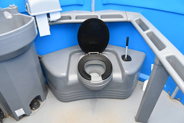 Best Porta potty delivery and setup  in Benbrook, TX